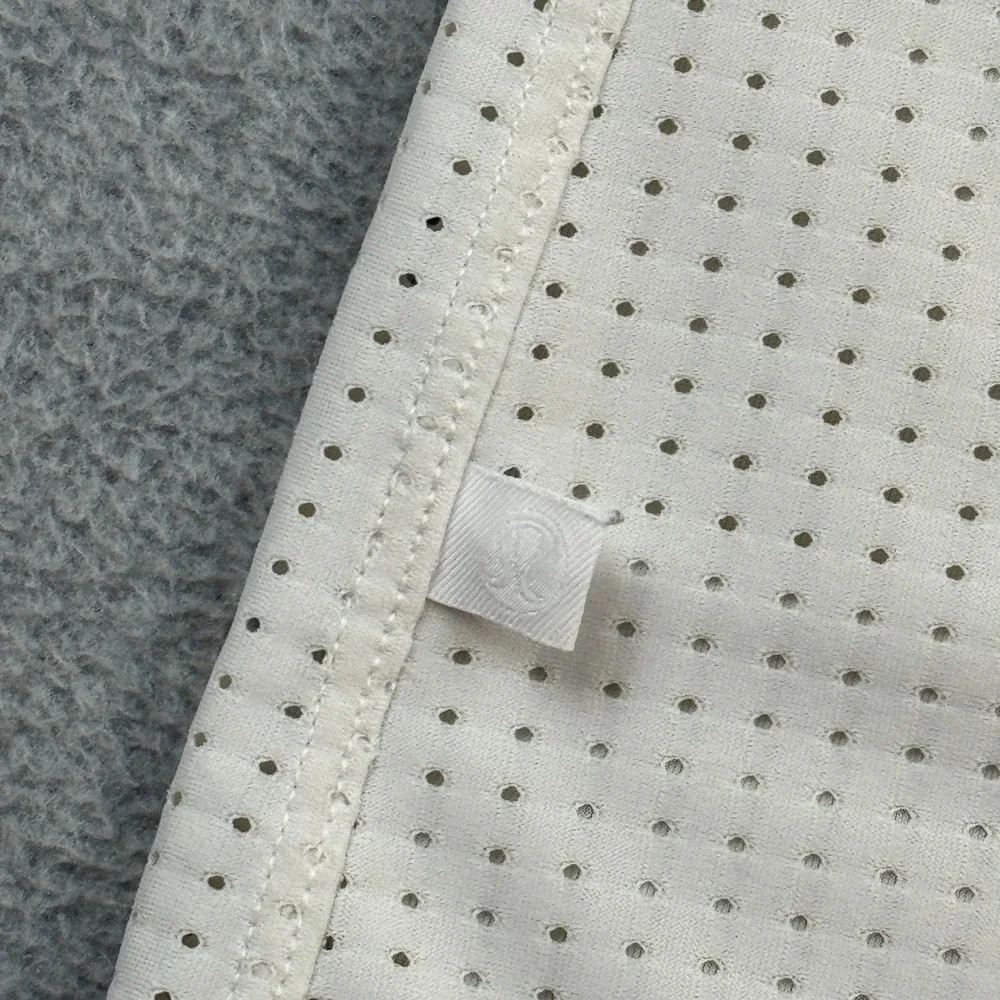 Lululemon Tank Top Women 2 White Breeze by Muscle Runnng Athletic Training Gym‎